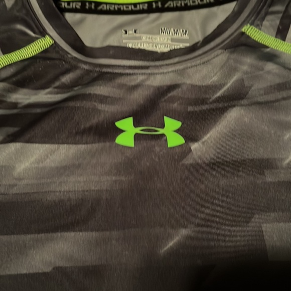 Under Armour SS Compression Shirt - Picture 2 of 4